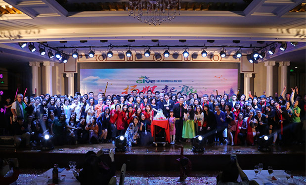  Group photo of international groups