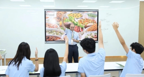 暑假英语课程.jpg