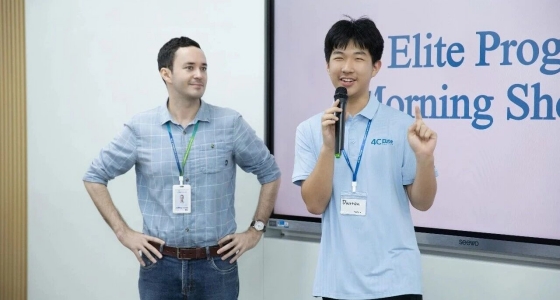 暑假英语课程.jpg