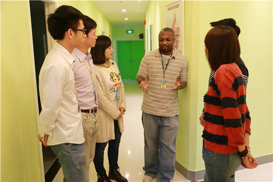 平和英语村外教