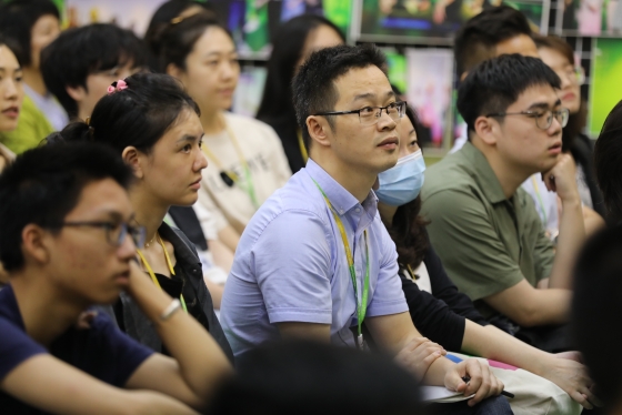 平和英语成人学员