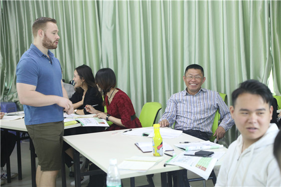 ƽ��Ӣ����̿���