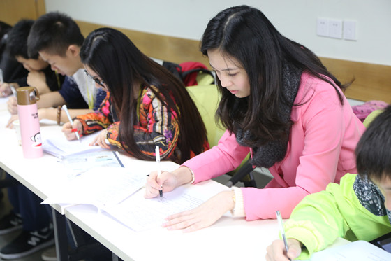 平和英语初级班学员